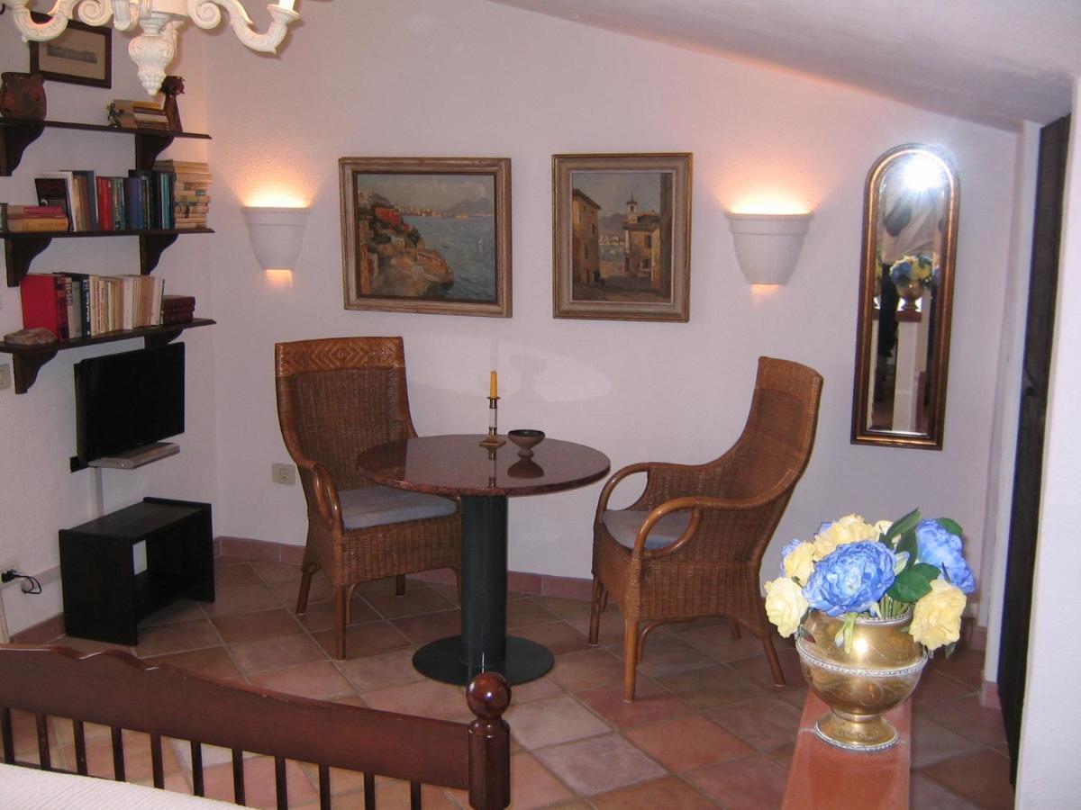 Studio-Appartment In Landhaus Mit Meerblick Porto Azzurro Εξωτερικό φωτογραφία
