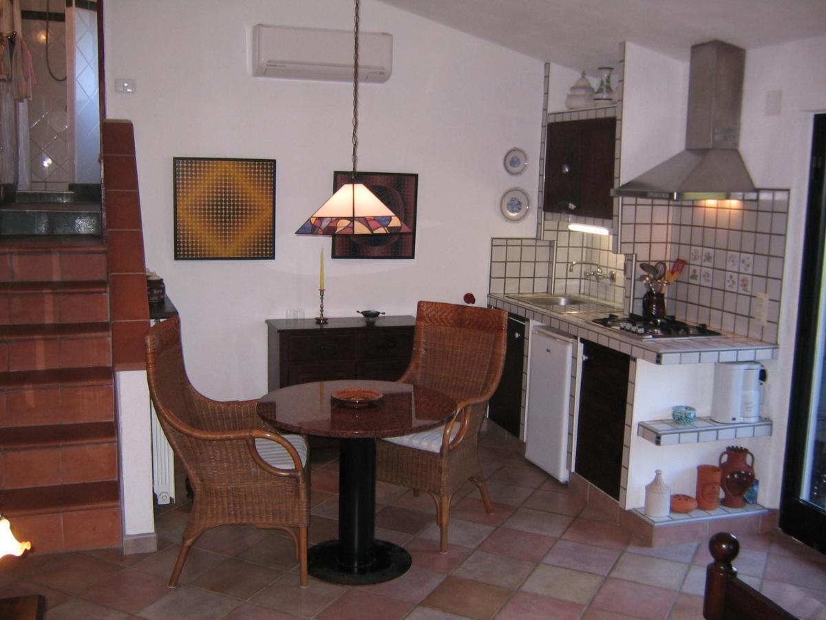 Studio-Appartment In Landhaus Mit Meerblick Porto Azzurro Εξωτερικό φωτογραφία